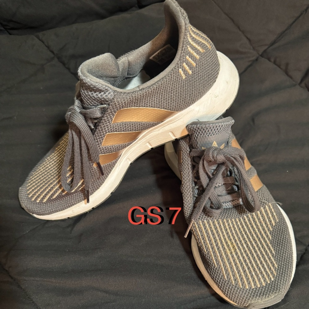 Adidas Men's Charcoal and Beige Sneakers